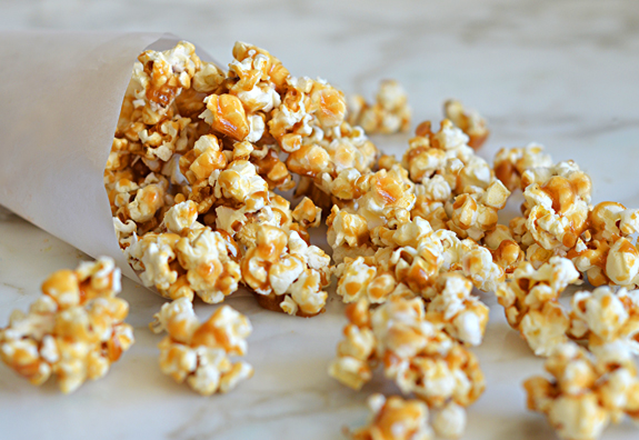 homemade-caramel-corn-1