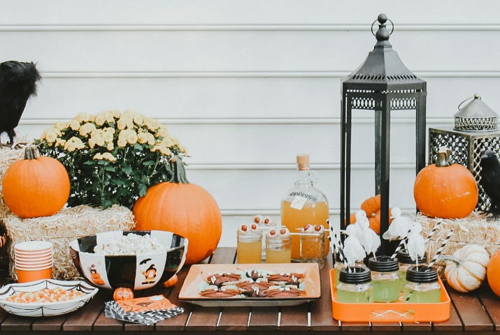 13 Tips for throwing a fantastic pumpkin carving party